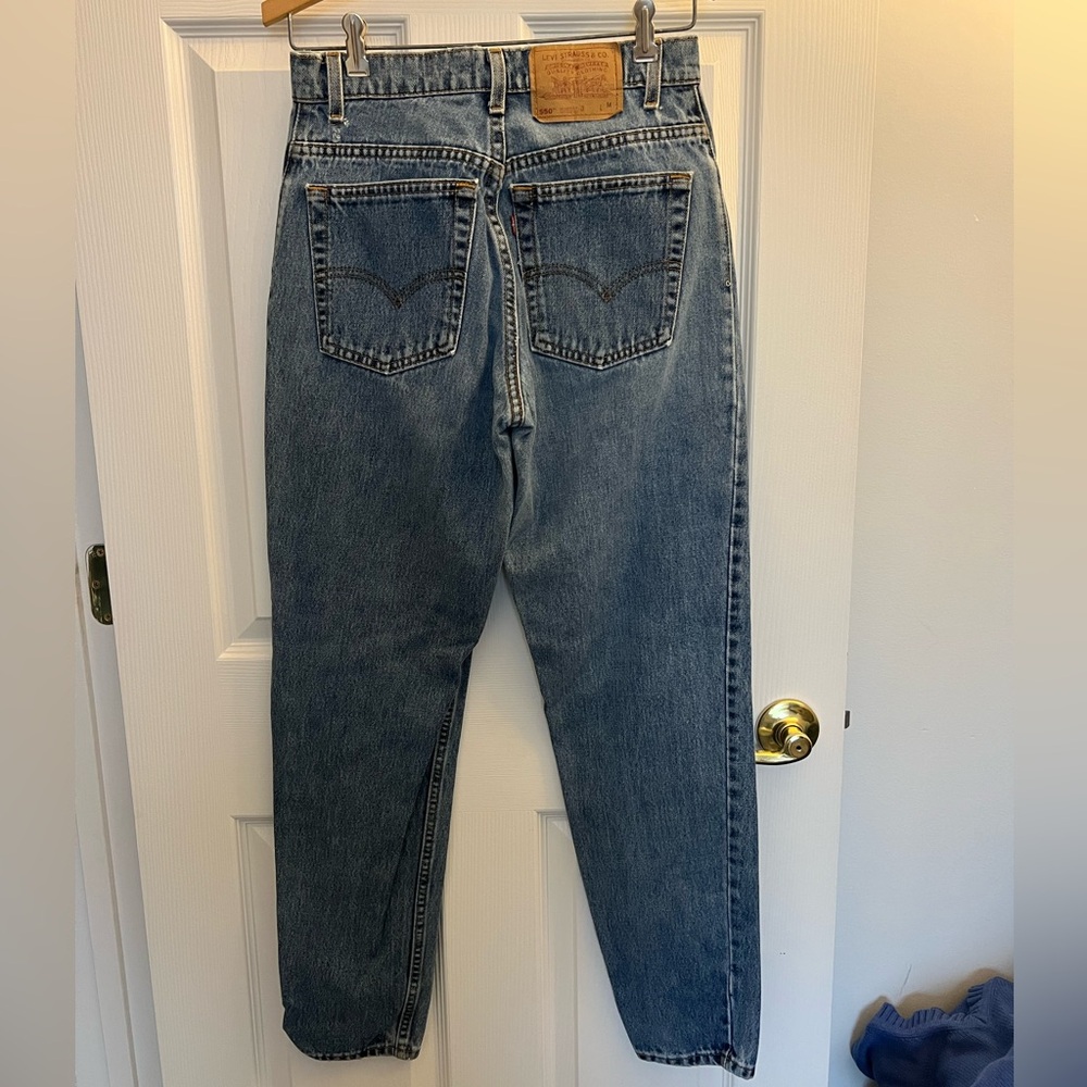Vintage Levi’s 550 Relaxed Fit Tapered Leg Jeans